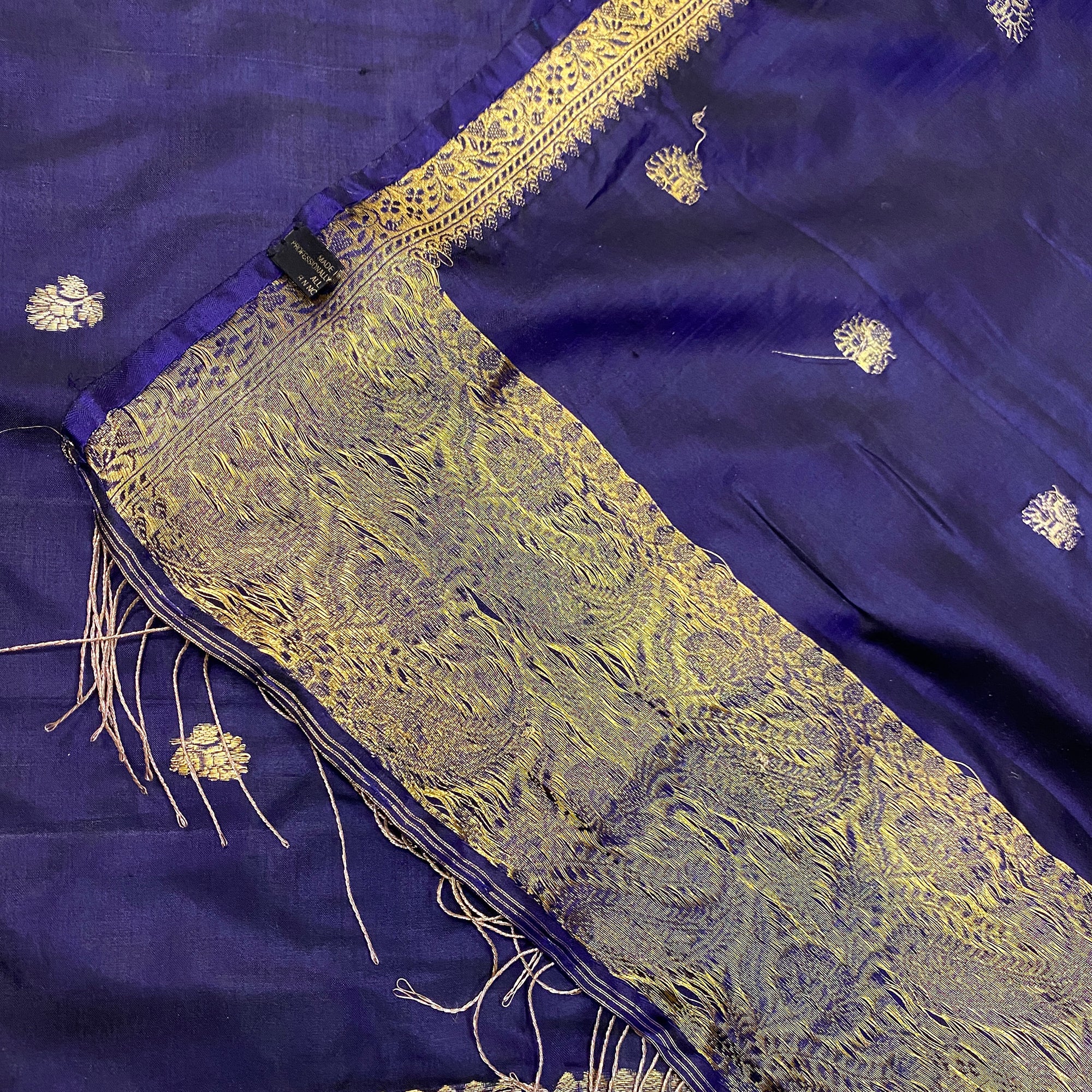 Handwoven Pure Silk and Gold Zari Dupatta Stoles-Many Colors - Vintage India NYC