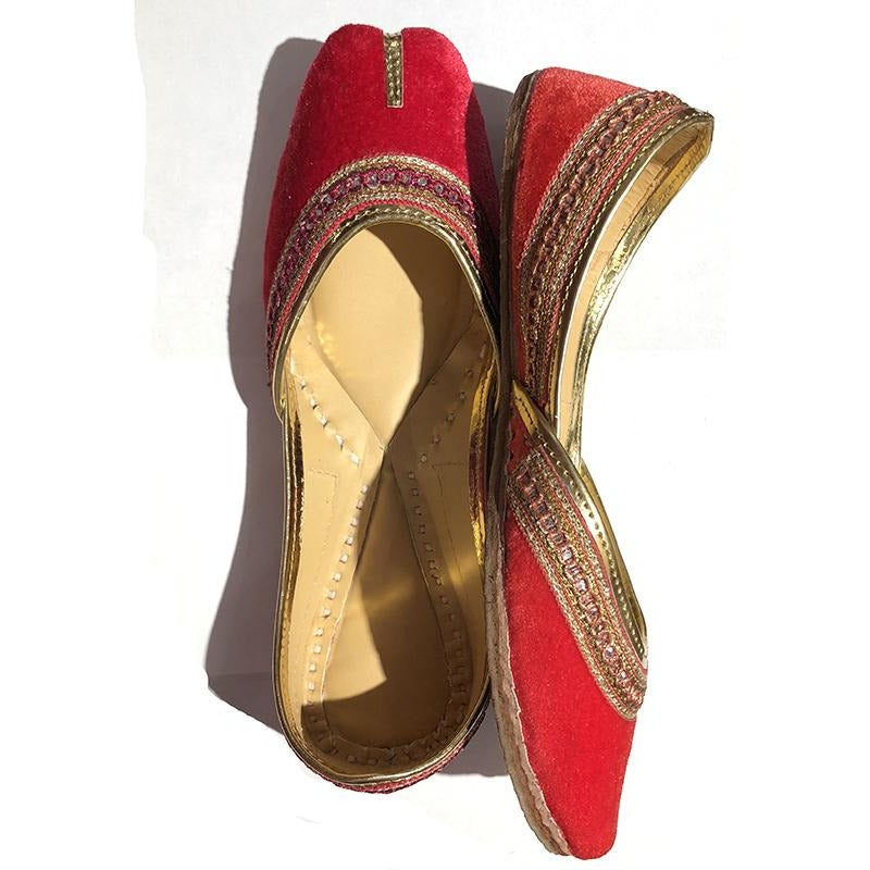 BN ladies velvet juttis - Vintage India NYC