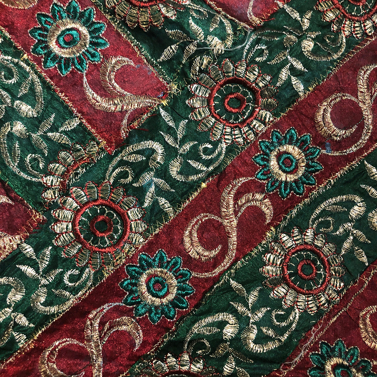 Wall hanging square 04 - Vintage India NYC