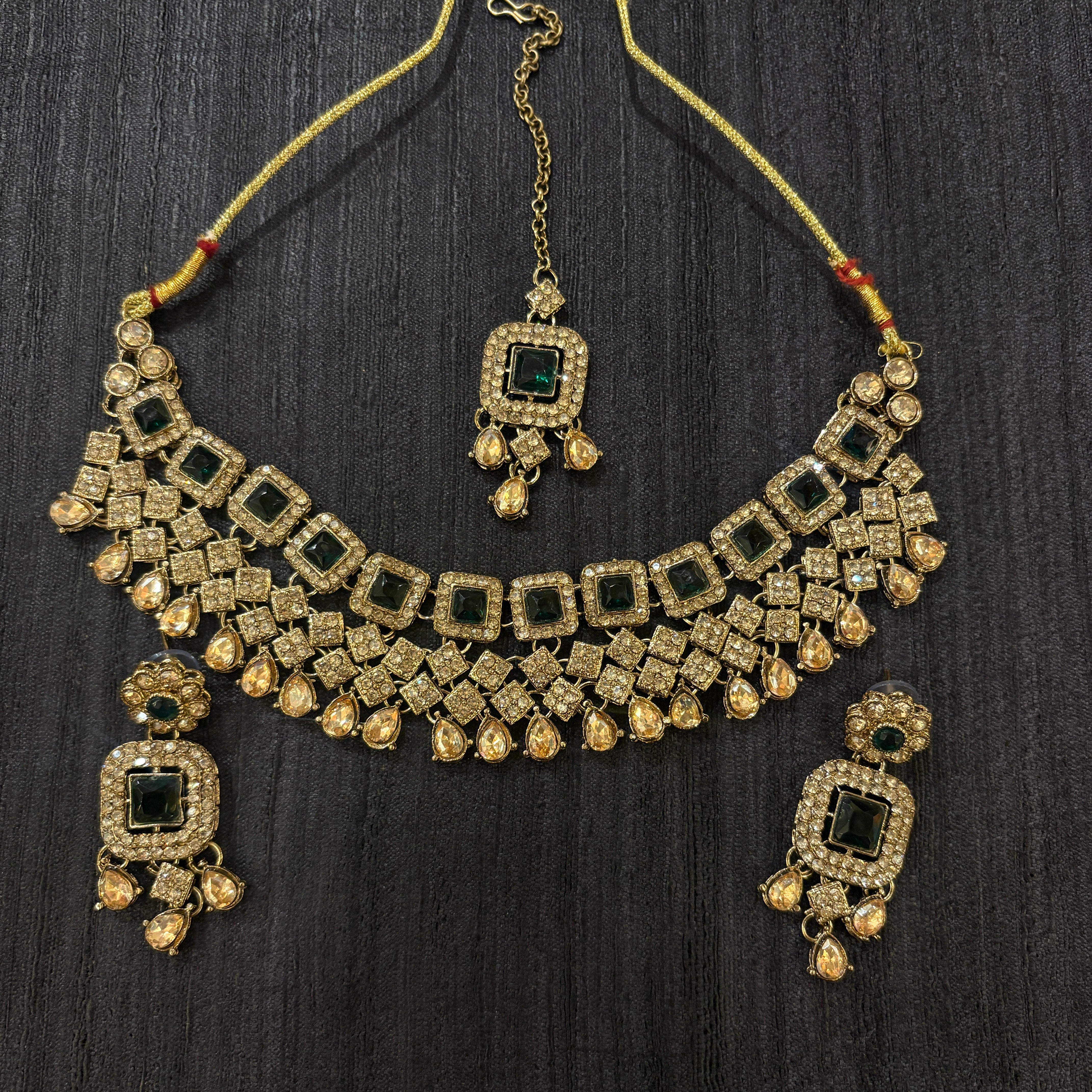 DT Gold Square Stone Necklace Set