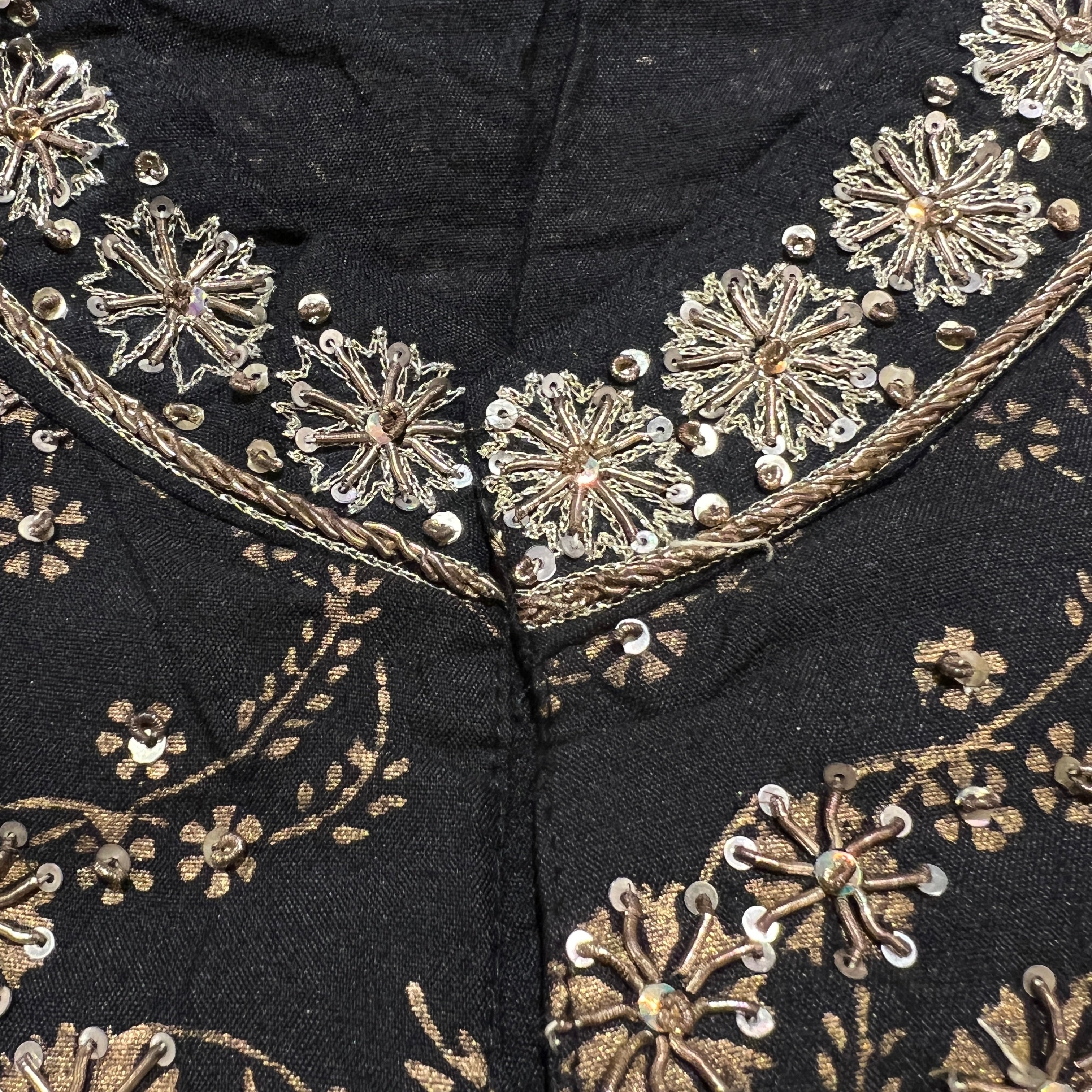 Black Embroidered Kurta Set- Size 40 - Vintage India NYC