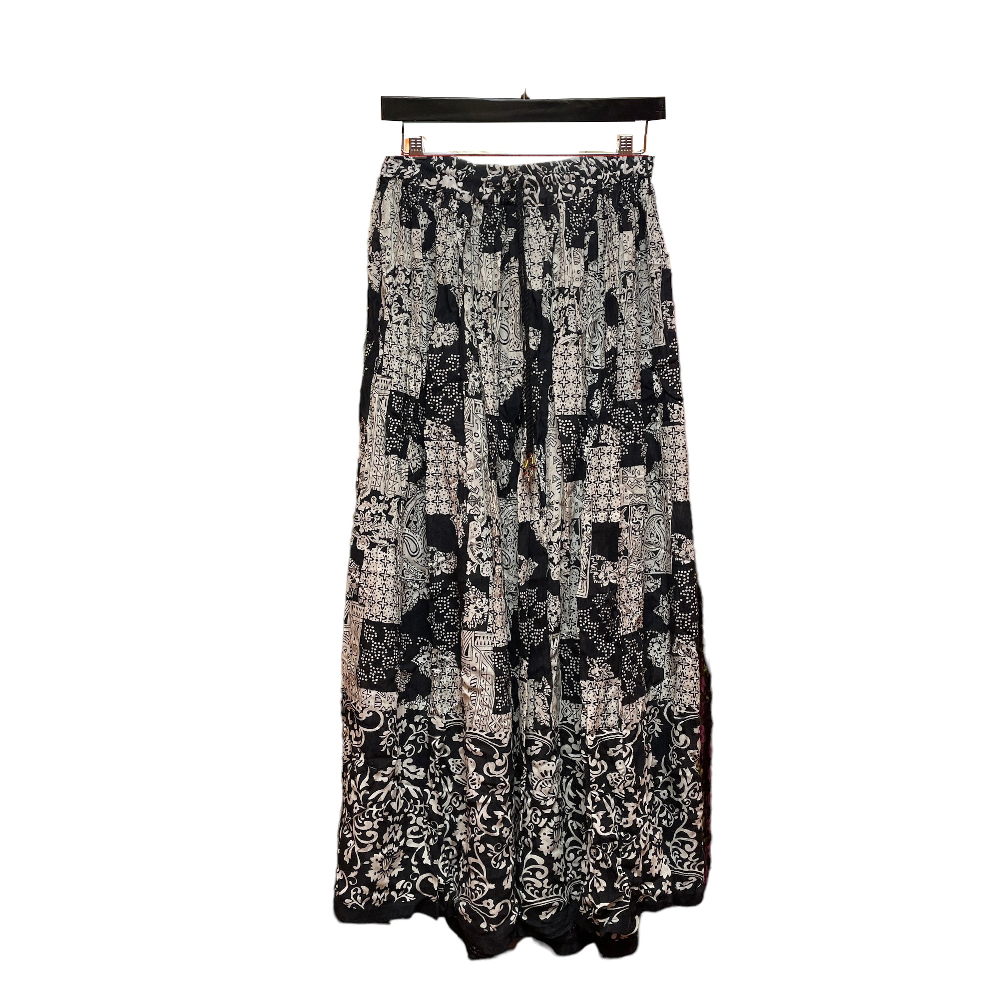 Cotton Boho Skirt-Black & White 3 - Vintage India NYC