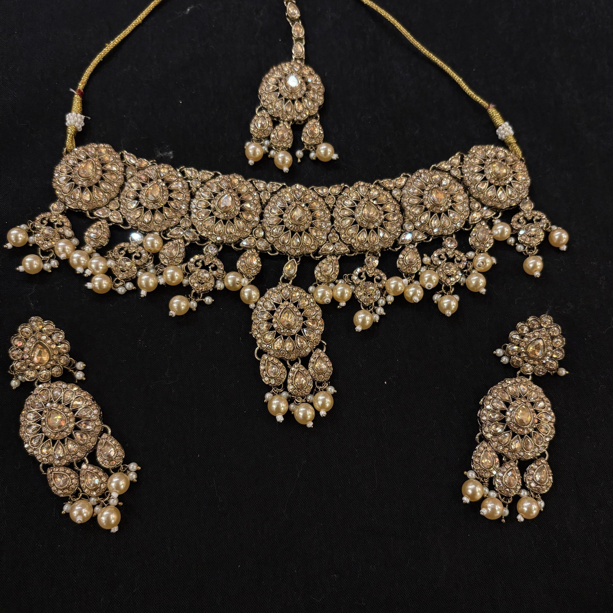 Heavy Gold Pendant Necklace Set