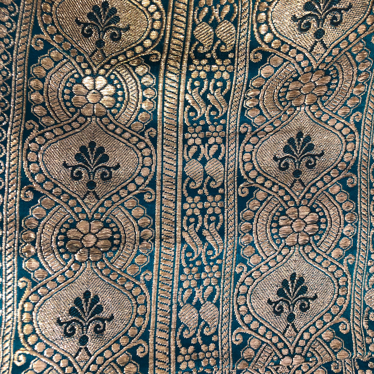 Vintage Banarasi Saree 106 - Vintage India NYC