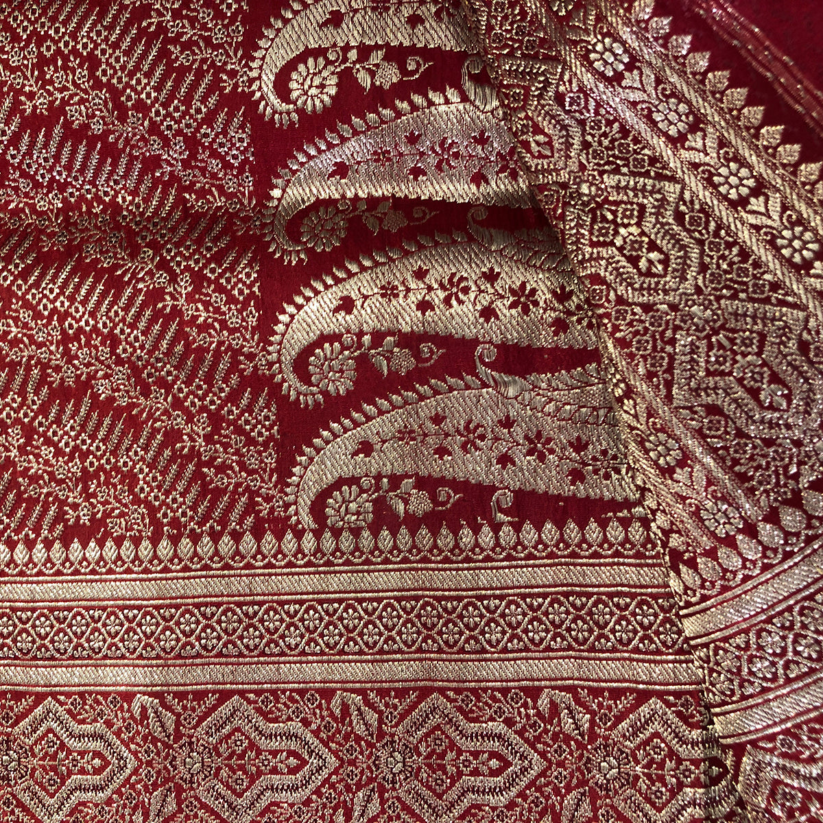 Vintage Banarasi Saree 113 - Vintage India NYC