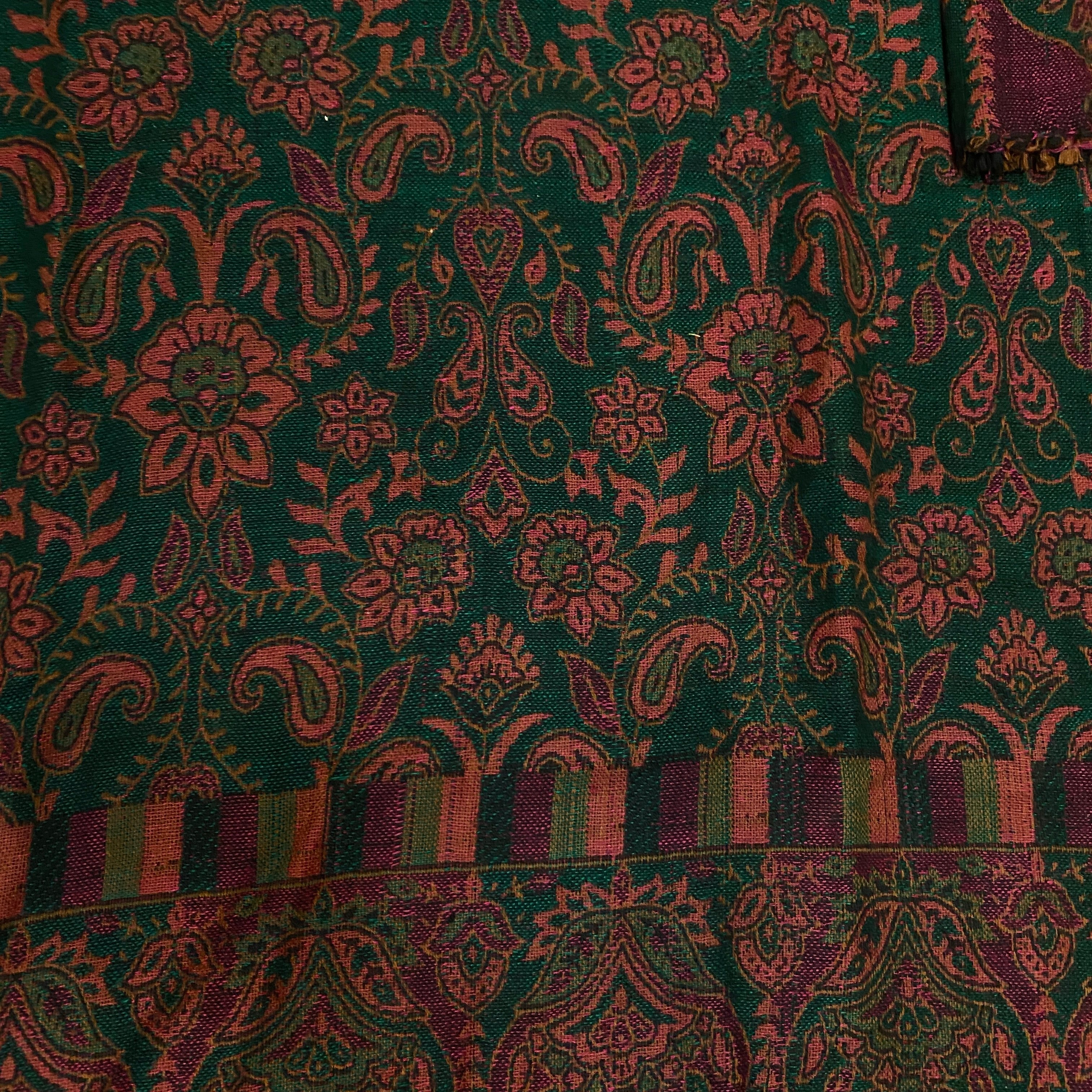 Woolen Maroon Green Kurta - Size 44 - Vintage India NYC