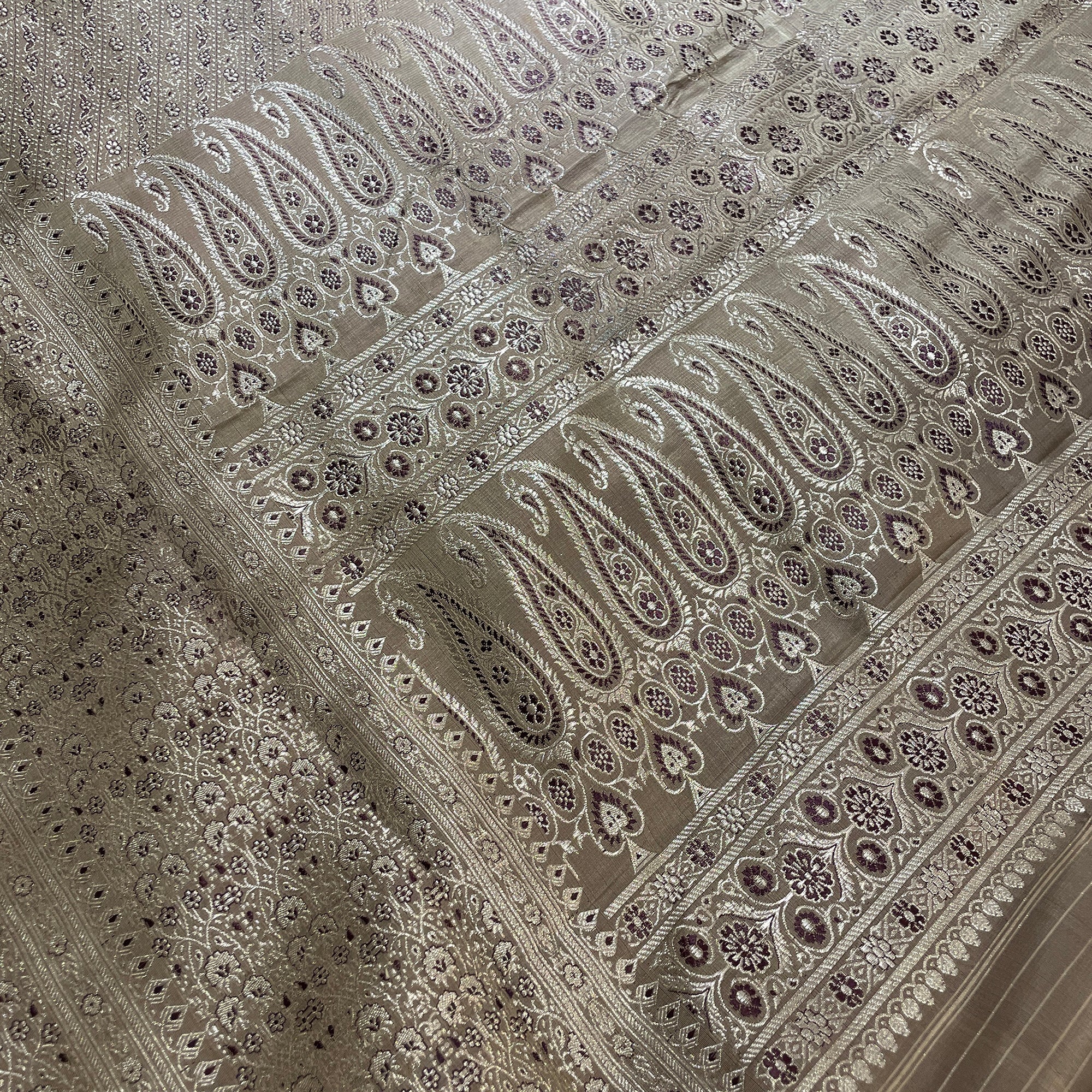 Vintage Banarasi Saree 724 - Vintage India NYC