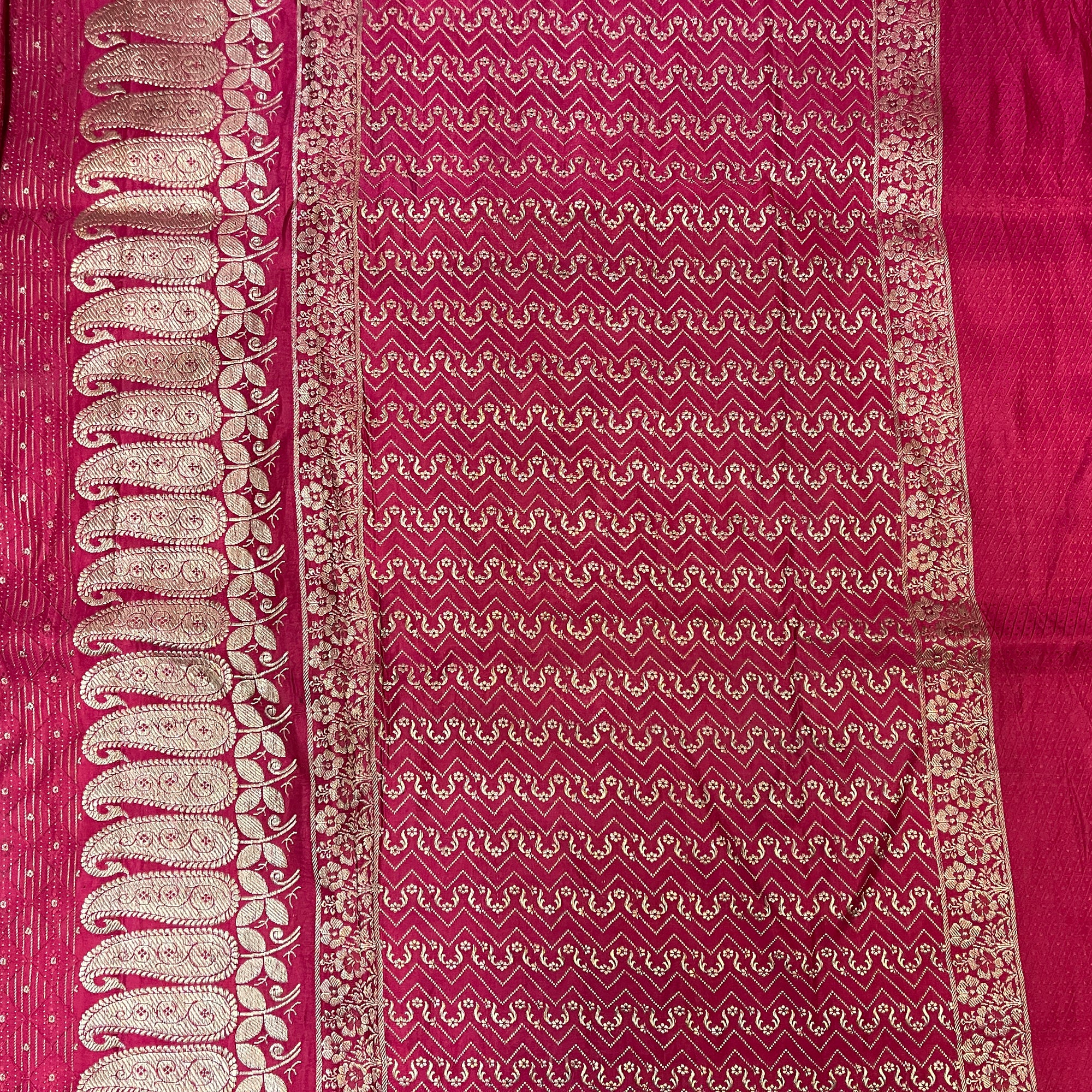 Vintage Banarasi Saree 213 - Vintage India NYC