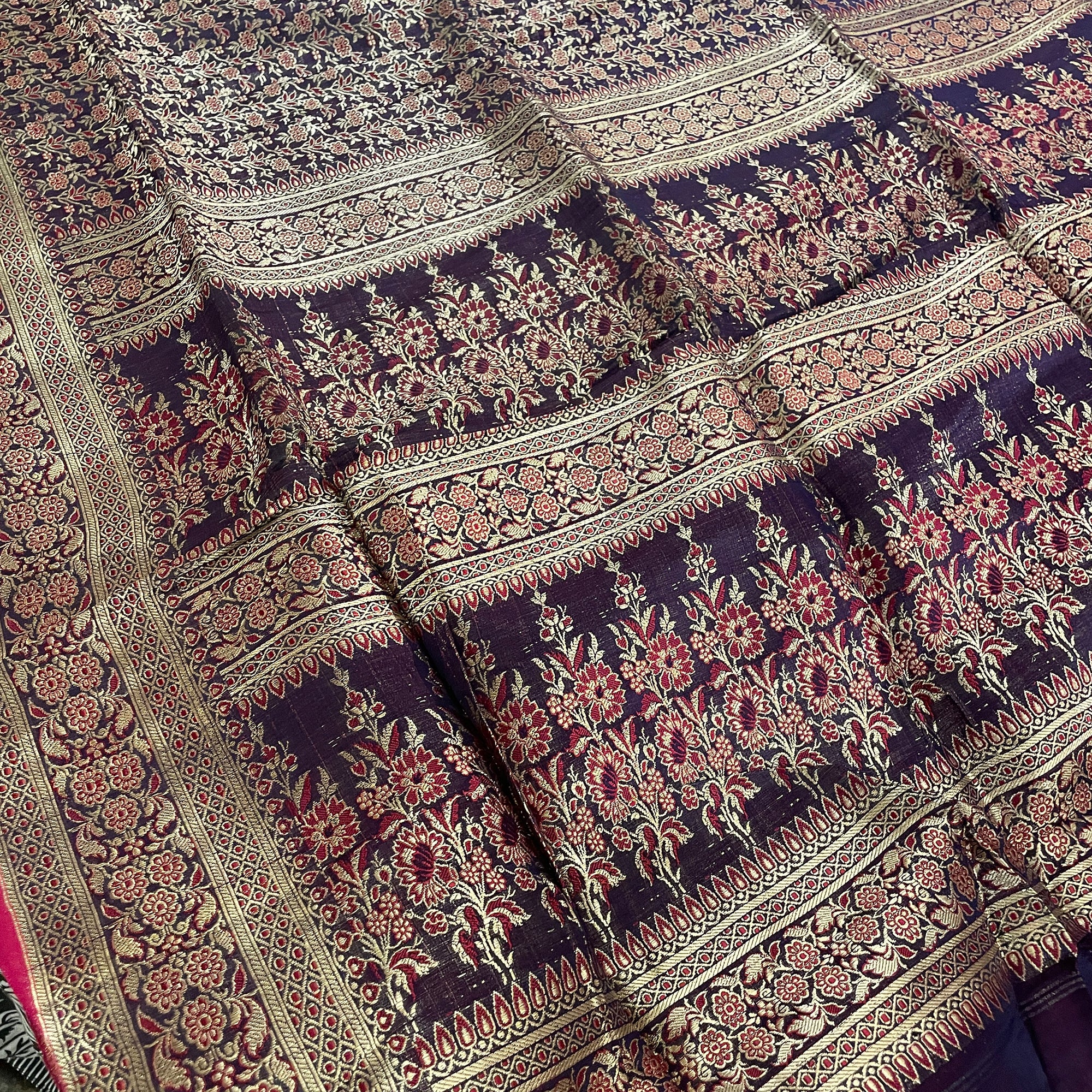 Vintage Banarasi Saree w/ blouse piece 750 - Vintage India NYC
