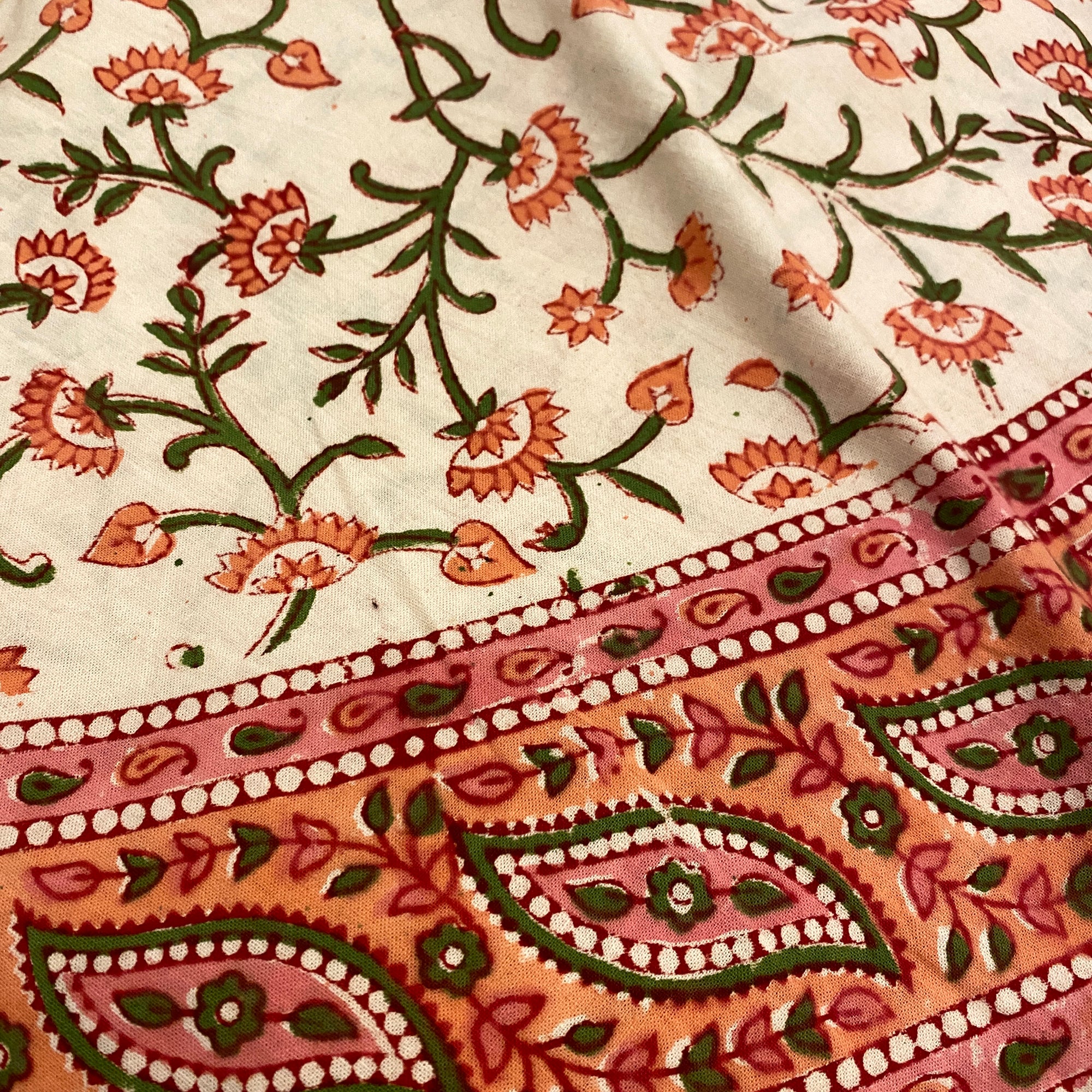 Round tablecloth-Pink - Vintage India NYC