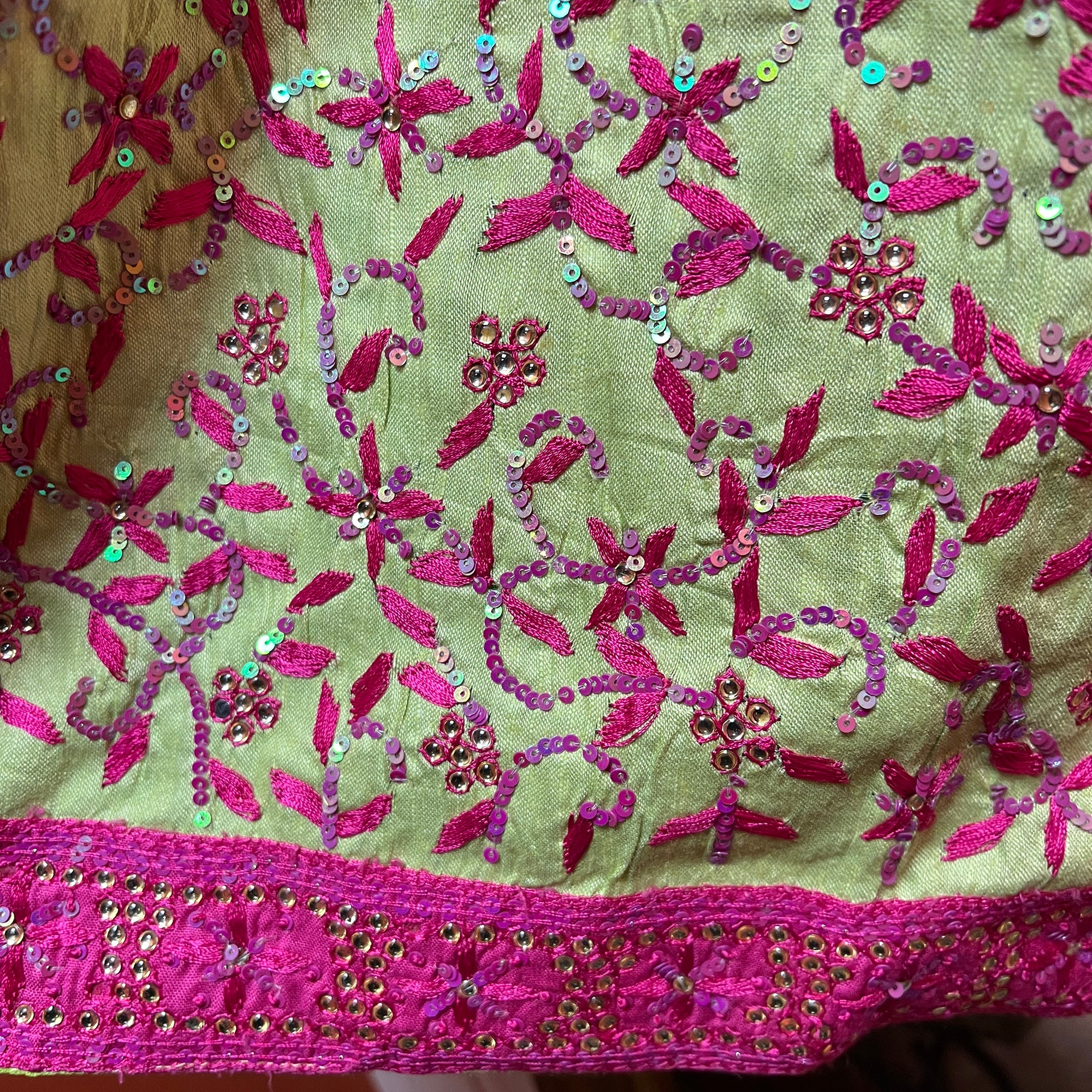 Vintage Mint Kurti with Bright Pink Embroidery - Vintage India NYC