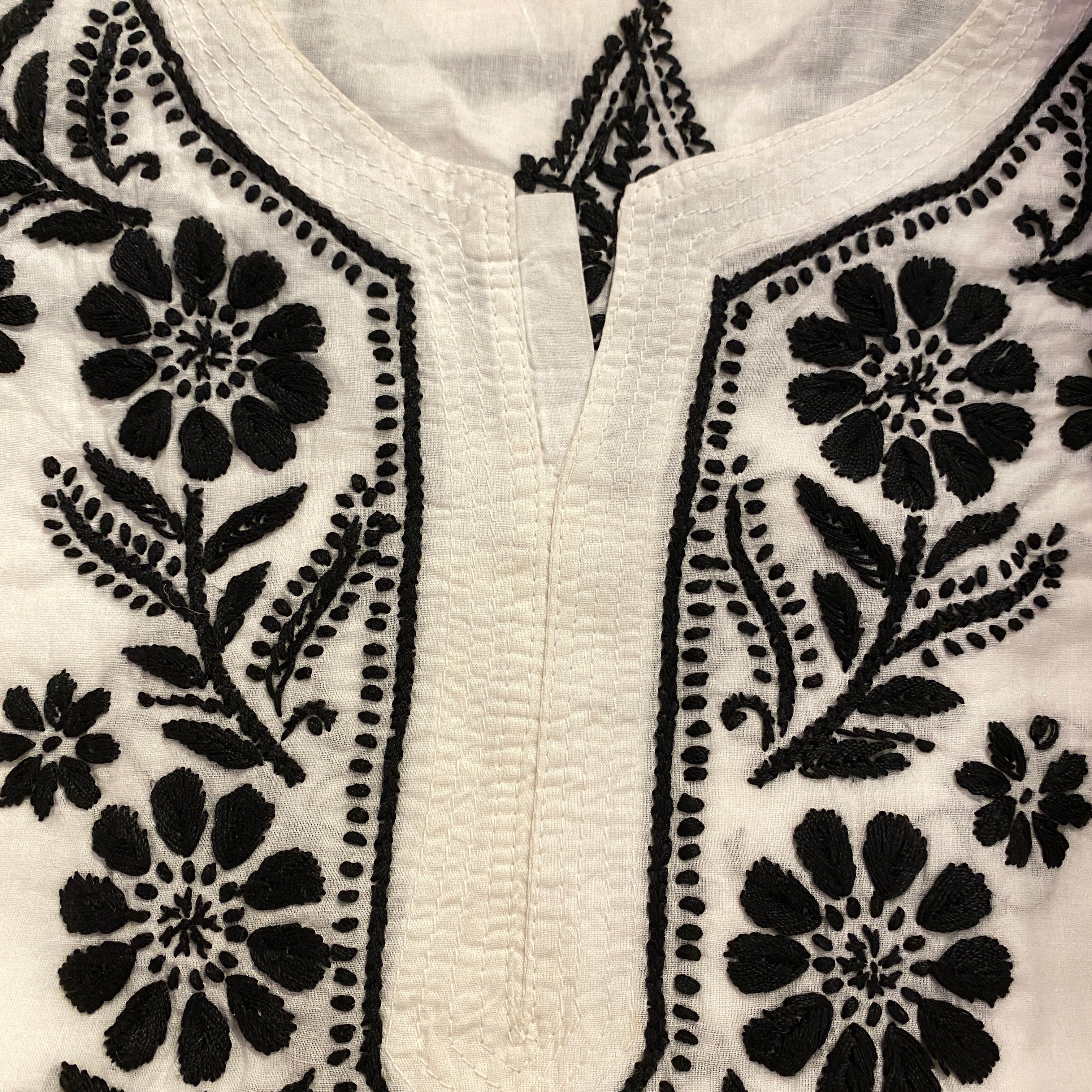 AR Short Embroidered Cotton Tunic Kurti-L - Vintage India NYC