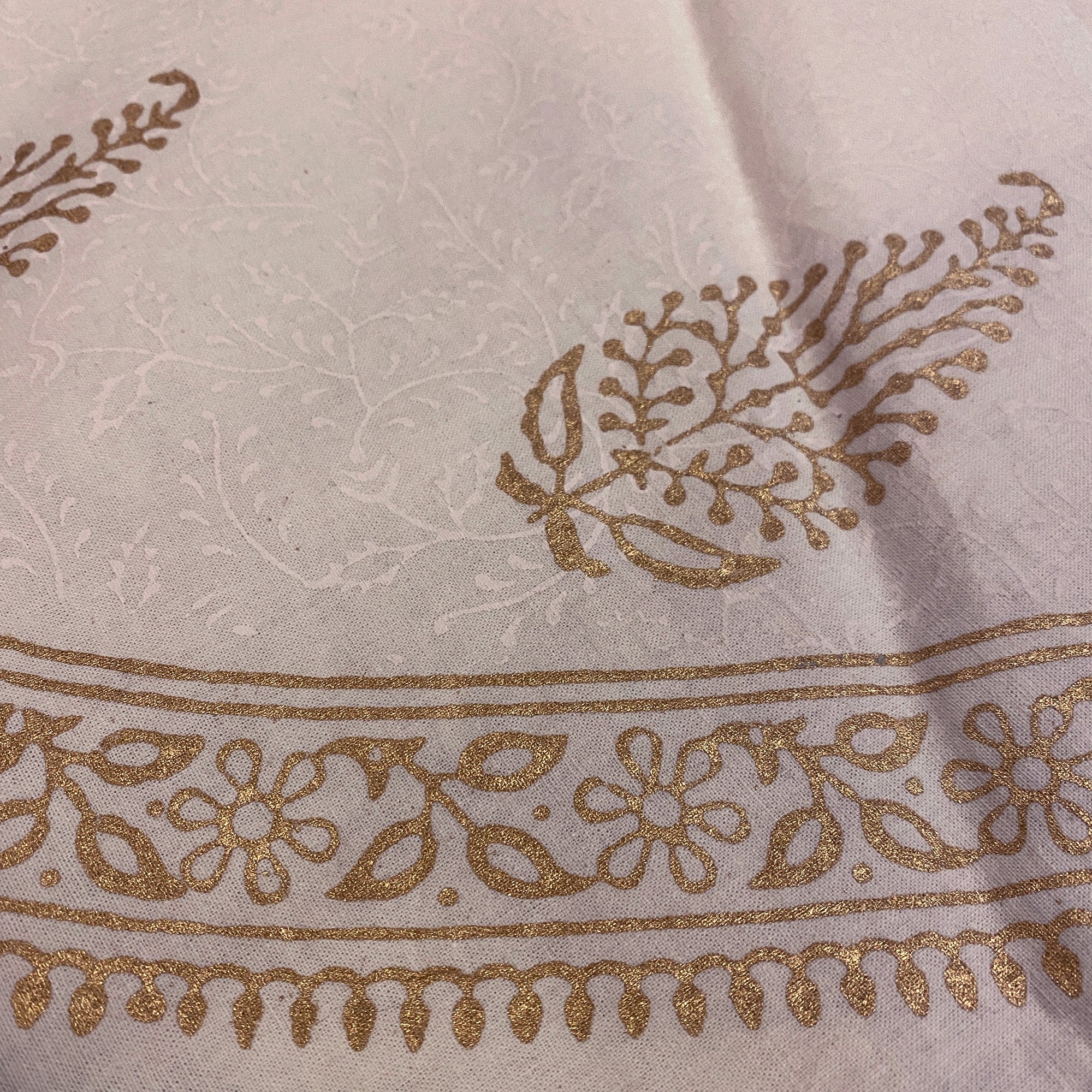 Round Tablecloth- White & Gold - Vintage India NYC